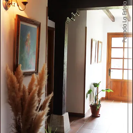 招待所 拉埃斯特拉坎塔布莱波萨达酒店 3*
