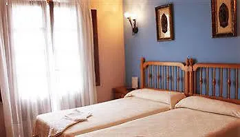 La Estela Cántabra Affittacamere Toñanes