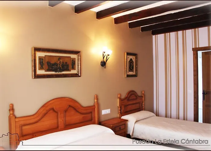 拉埃斯特拉坎塔布莱波萨达酒店 招待所 Toñanes