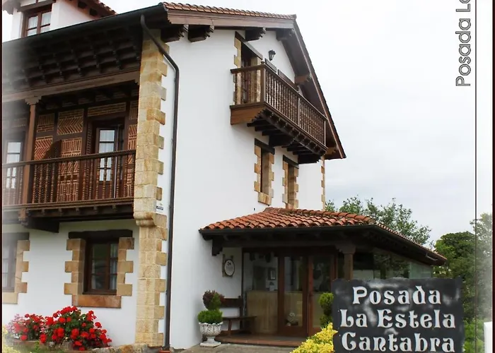 拉埃斯特拉坎塔布莱波萨达酒店 Toñanes