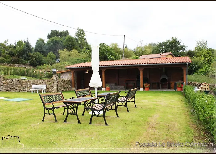 拉埃斯特拉坎塔布莱波萨达酒店 Toñanes